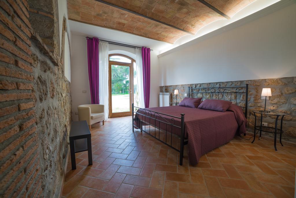 Agriturismo Sensi Tuscania Ruang foto